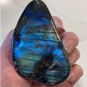 Labradorite Gorgeous! More incredible in person!!!💗💗💗 SUPER FLASHY